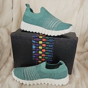 bernie mev. Teal and Gray Knit Sneakers